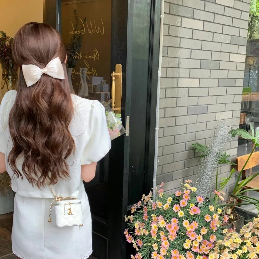 咬我还是爱我